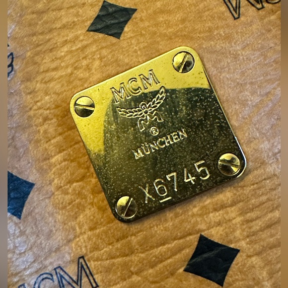 MCM Visetos LARGE with Strap Essentials Shopper Two way Tote Cognac - Picture 5 of 15